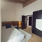 Les Elans Apartment